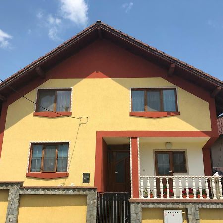 Casa Flori Hotell Călimăneşti Exteriör bild