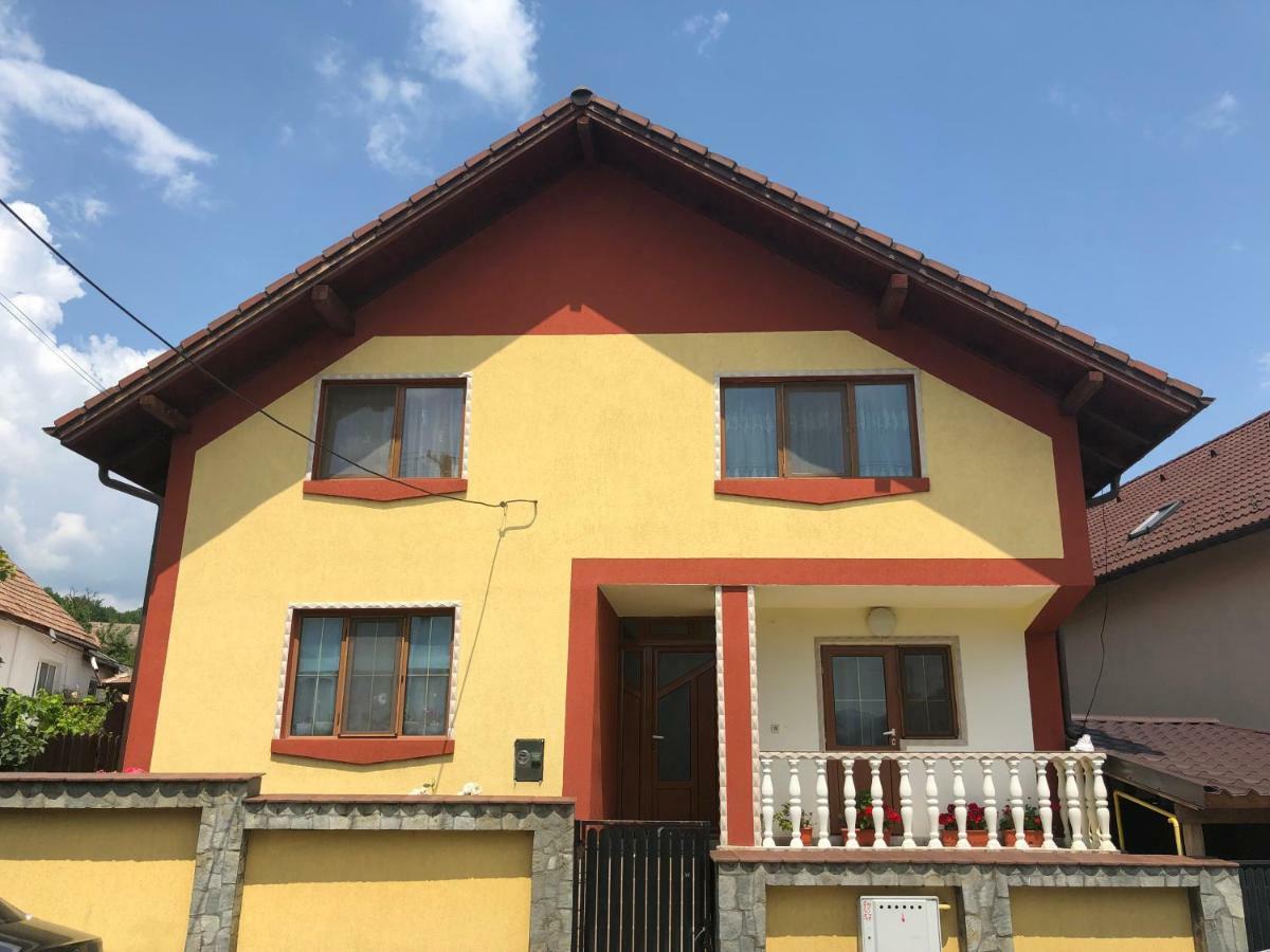 Casa Flori Hotell Călimăneşti Exteriör bild